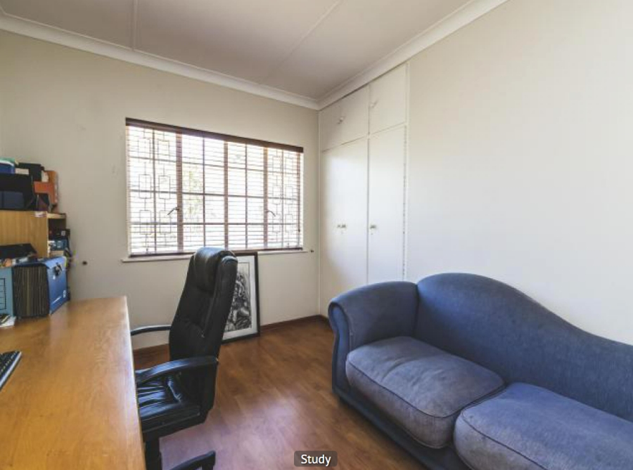 4 Bedroom Property for Sale in Beacon Bay Eastern Cape